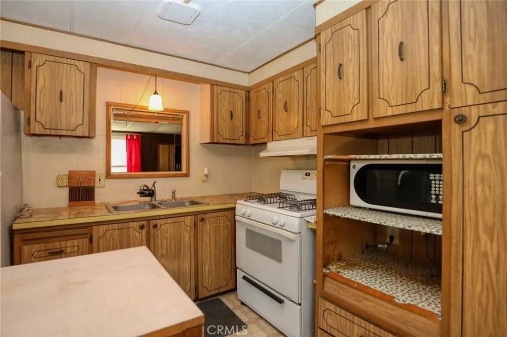 16973 Big Bear Lower Lake, CA 95457