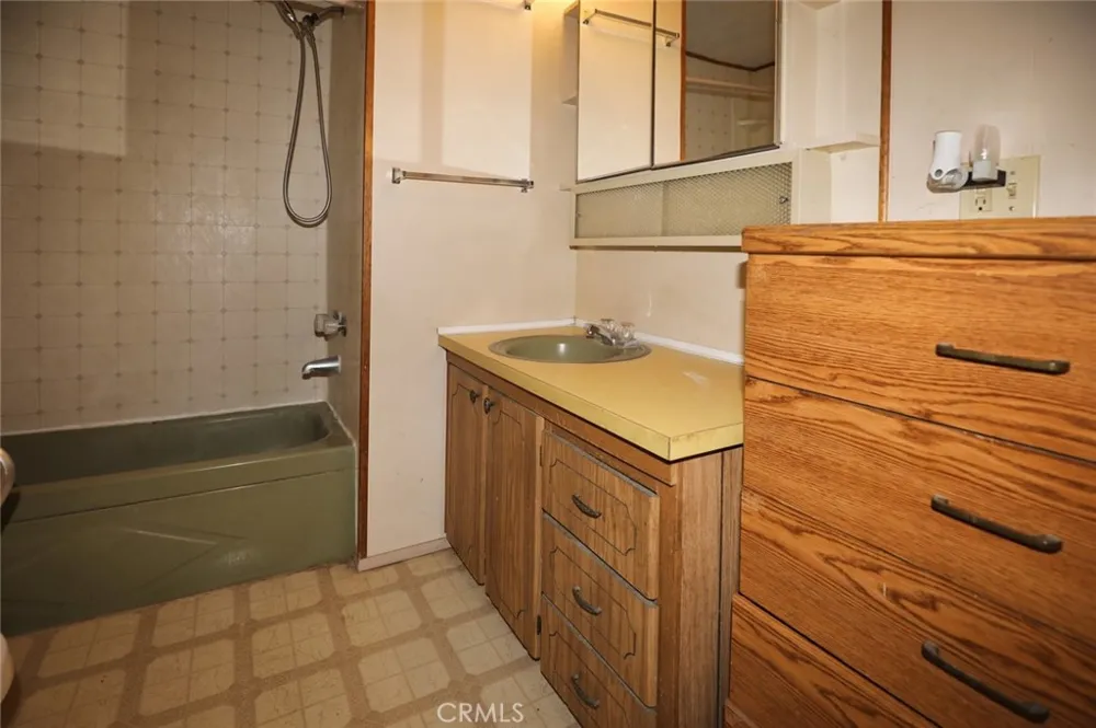 16973 Big Bear Lower Lake, CA 95457
