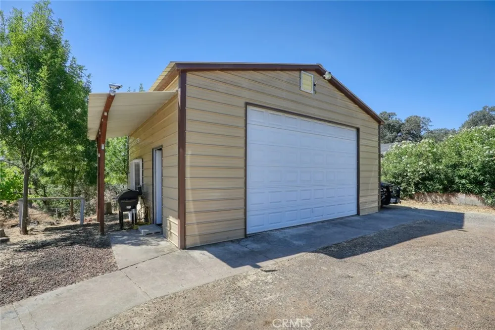 16973 Big Bear Lower Lake, CA 95457