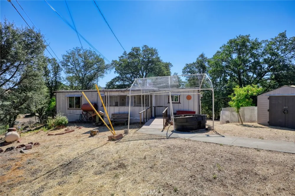 16973 Big Bear Lower Lake, CA 95457