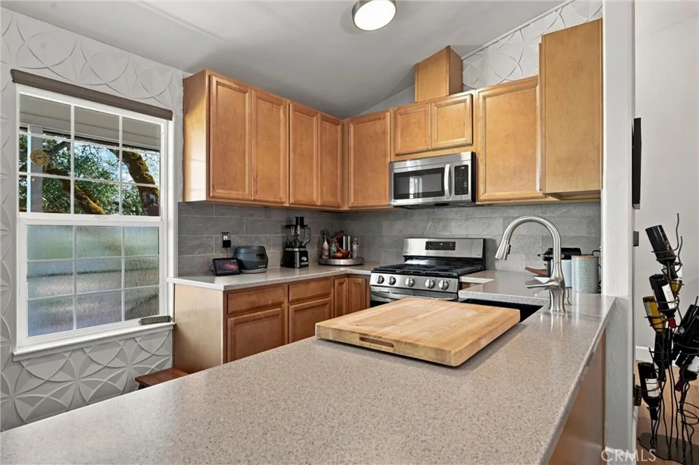 19468 Park Ridge Road Hidden Valley Lake, CA 95467