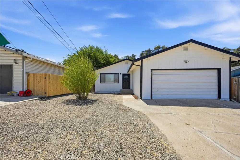 14935 Highlands Clearlake, CA 95422