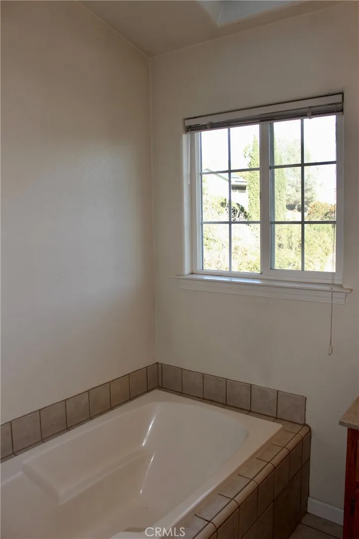 15642 Little Peak Hidden Valley Lake, CA 95467