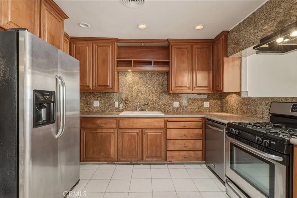 12915 Plumas Clearlake, CA 95422