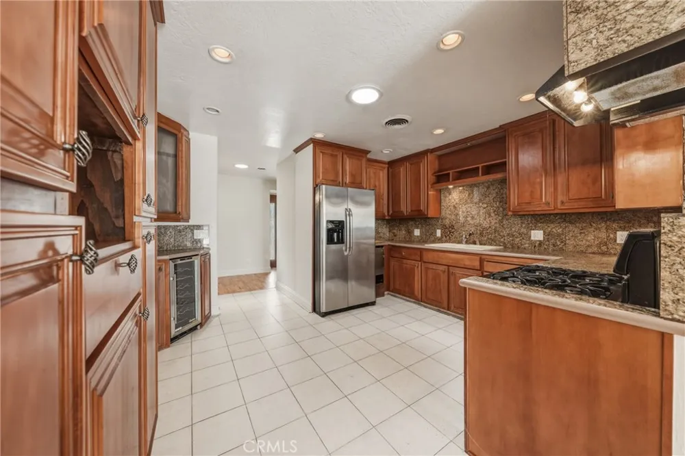12915 Plumas Clearlake, CA 95422