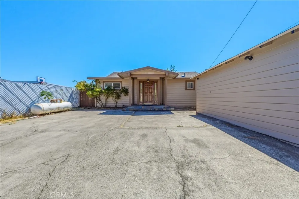 12915 Plumas Clearlake, CA 95422