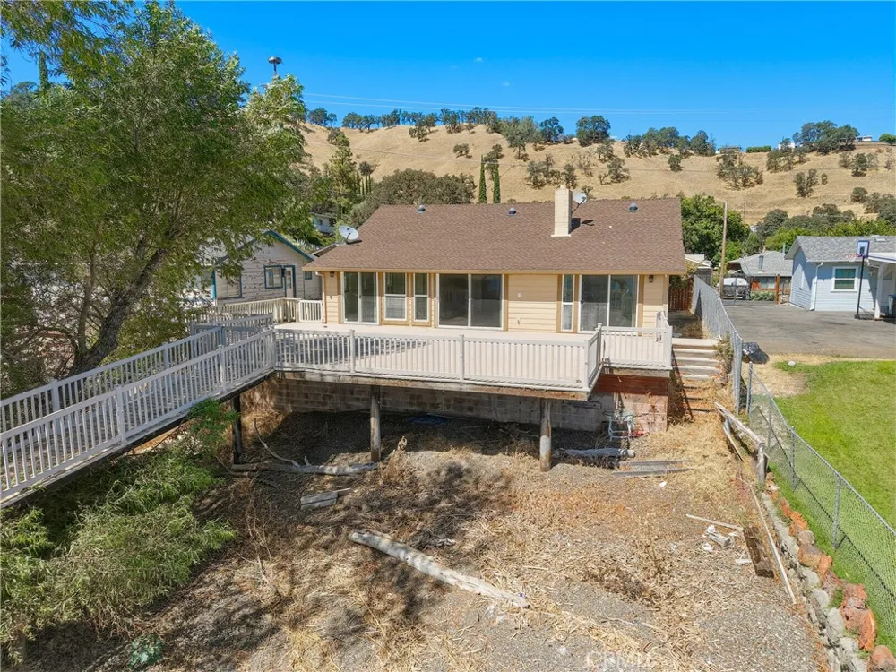 12915 Plumas Clearlake, CA 95422