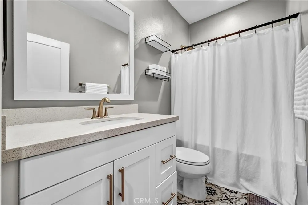 108 High Meadow Lake Forest, CA 92610