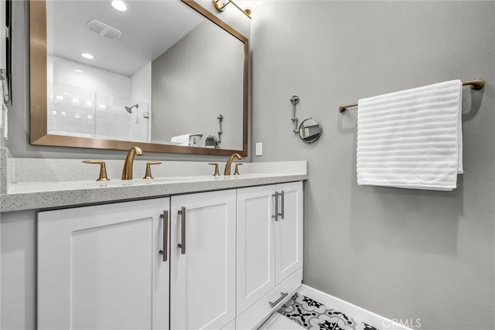 108 High Meadow Lake Forest, CA 92610