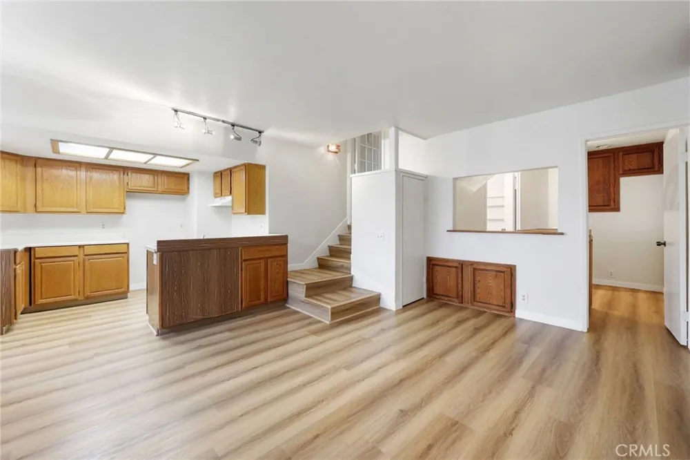 2475 Woodfield Brea, CA 92821