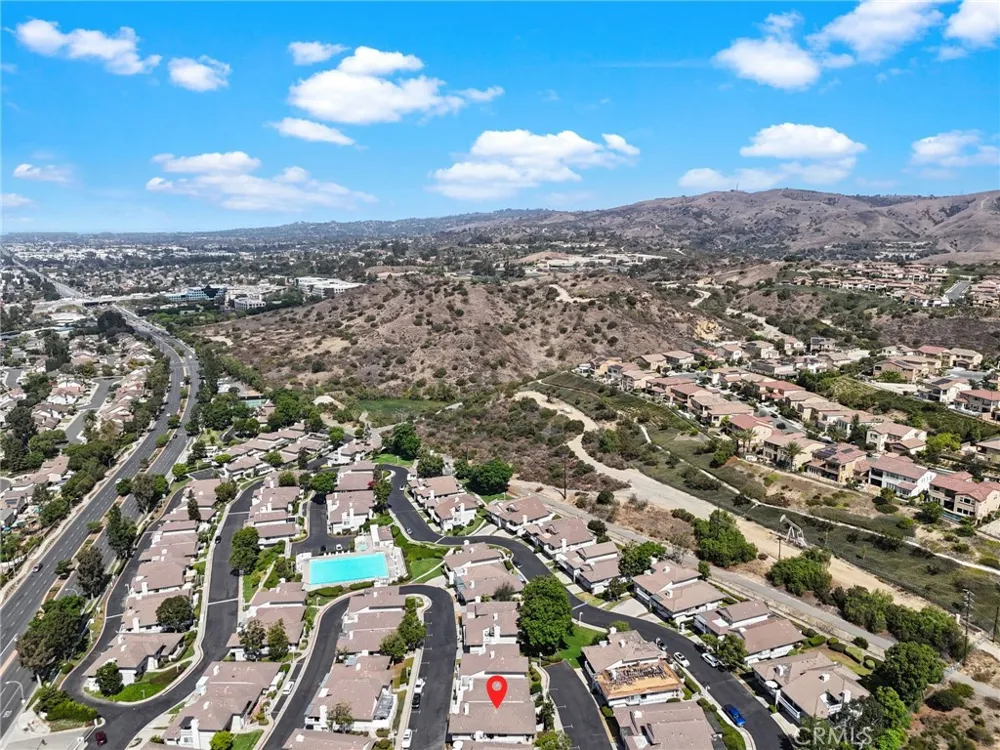 2475 Woodfield Brea, CA 92821