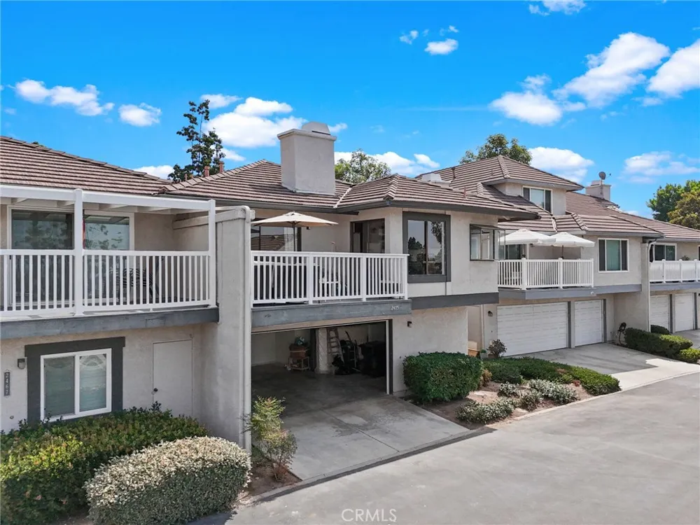 2475 Woodfield Brea, CA 92821