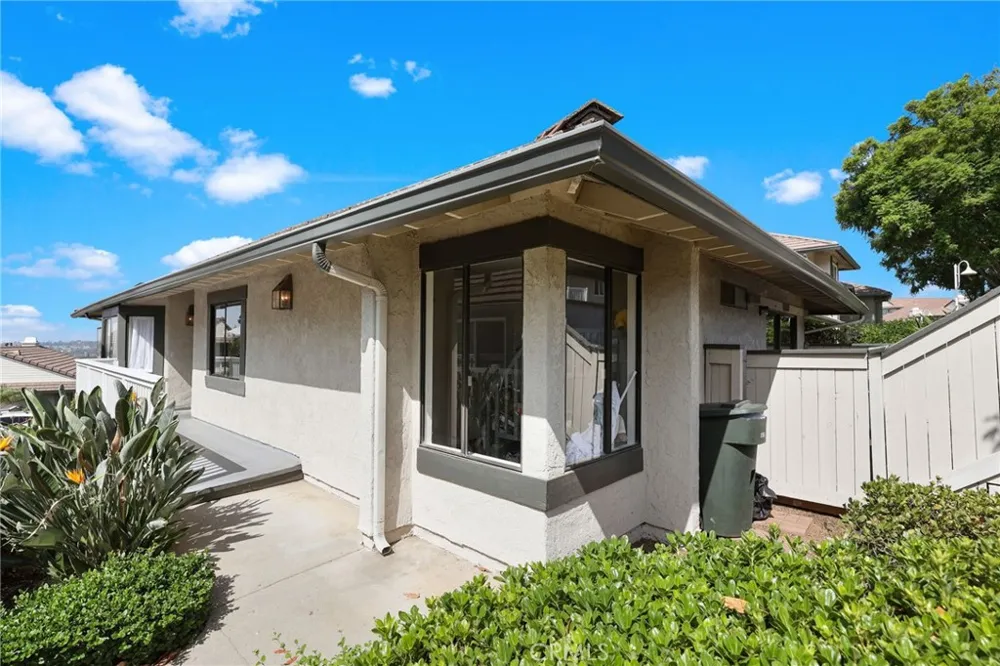 2475 Woodfield Brea, CA 92821