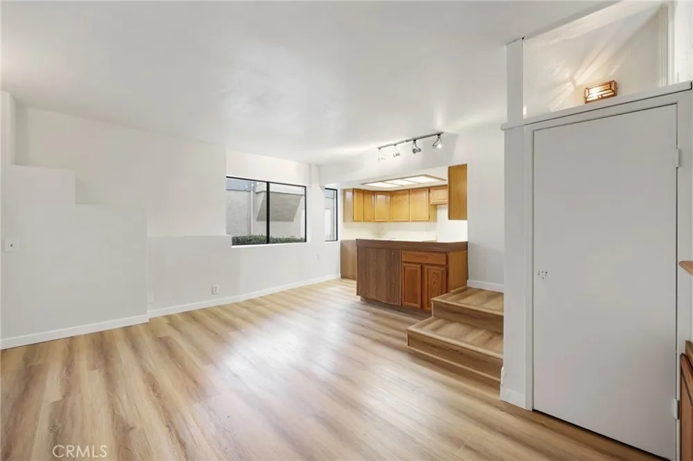 2475 Woodfield Brea, CA 92821