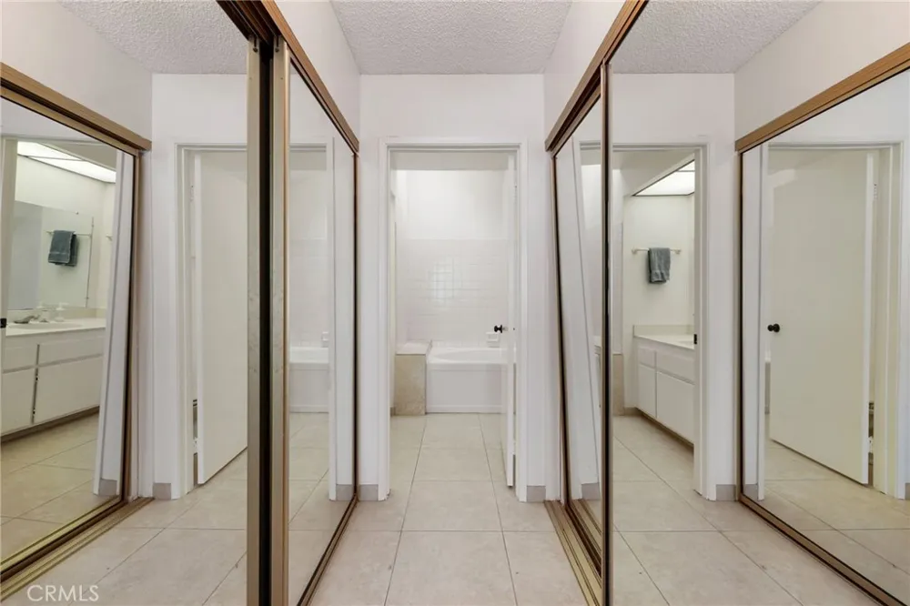 2475 Woodfield Brea, CA 92821