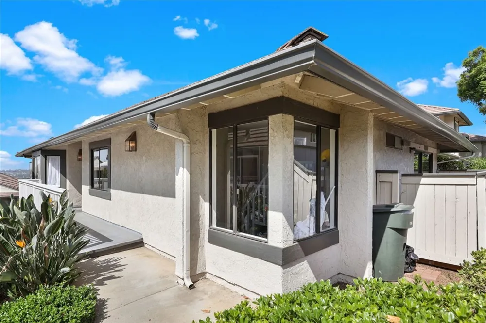 2475 Woodfield Brea, CA 92821