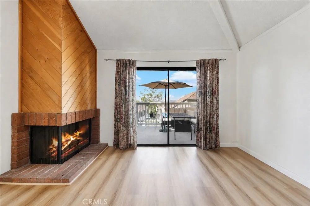 2475 Woodfield Brea, CA 92821