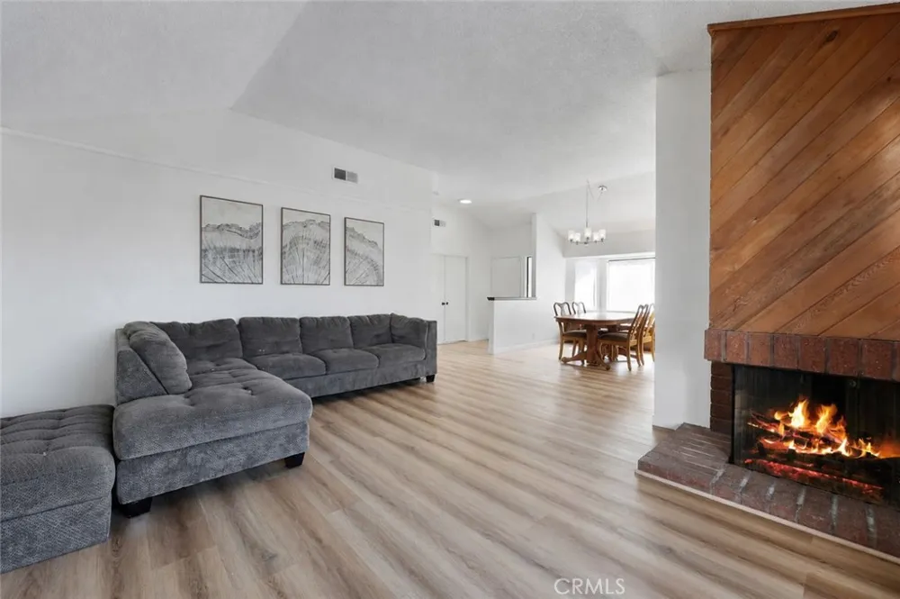 2475 Woodfield Brea, CA 92821