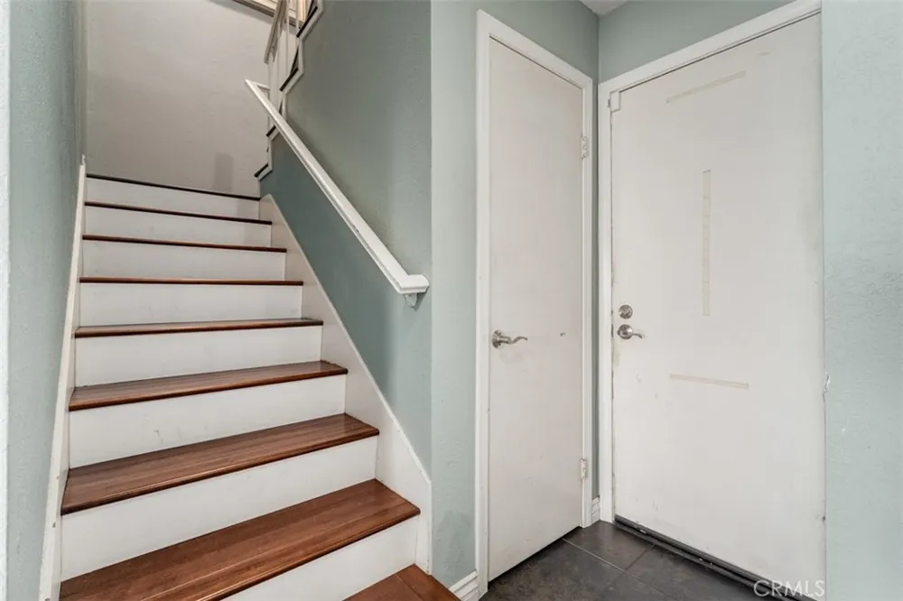 939 W 19th Costa Mesa, CA 92627