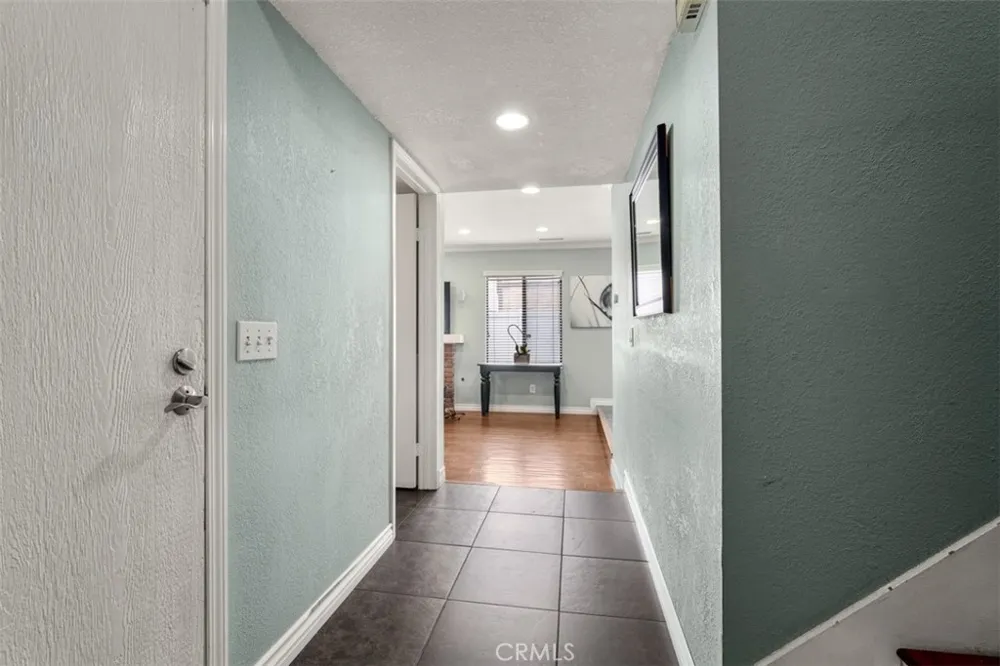 939 W 19th Costa Mesa, CA 92627