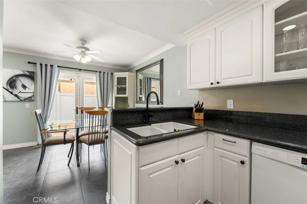 939 W 19th Costa Mesa, CA 92627