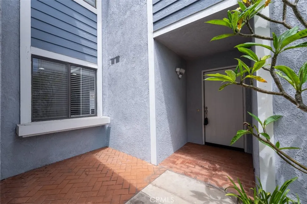 939 W 19th Costa Mesa, CA 92627