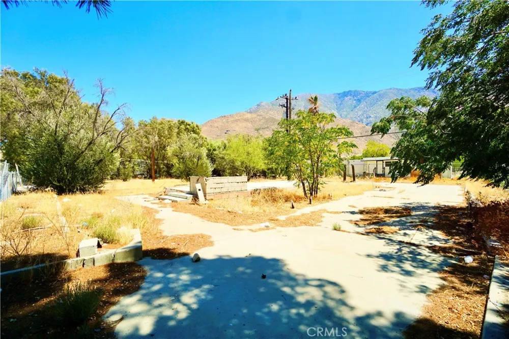 52077 Maxine Cabazon, CA 92230