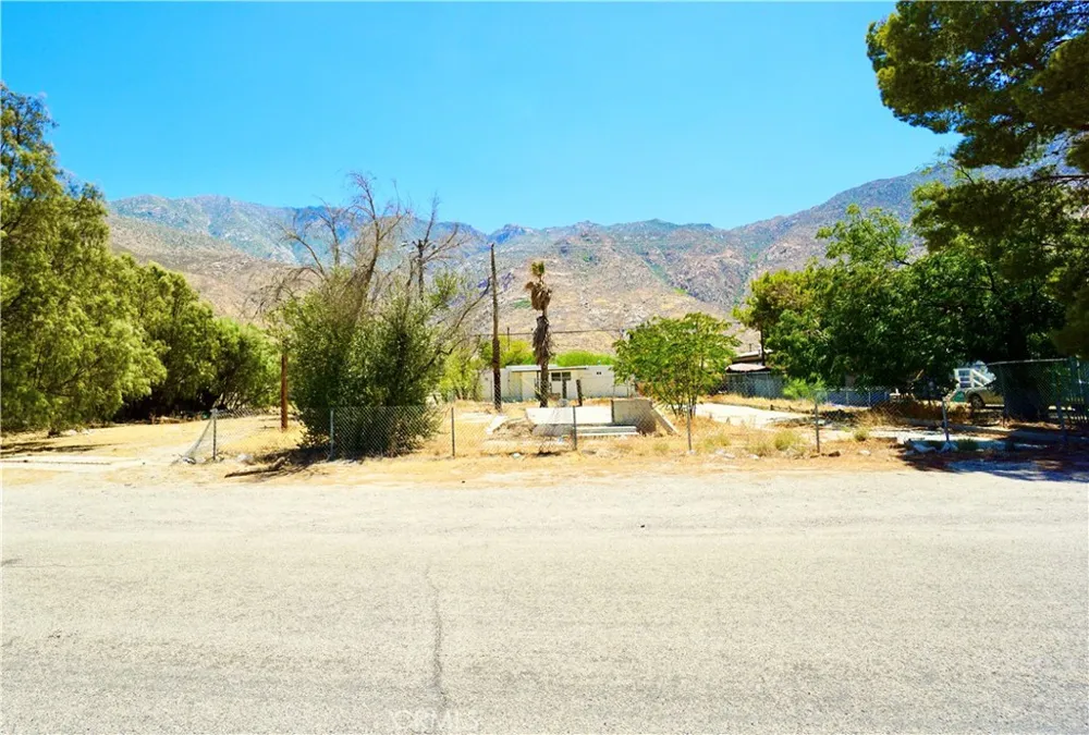 52077 Maxine Cabazon, CA 92230