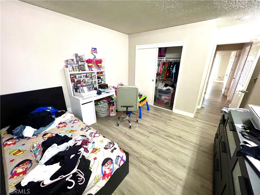 15712 Pasadena #8 Tustin, CA 92780