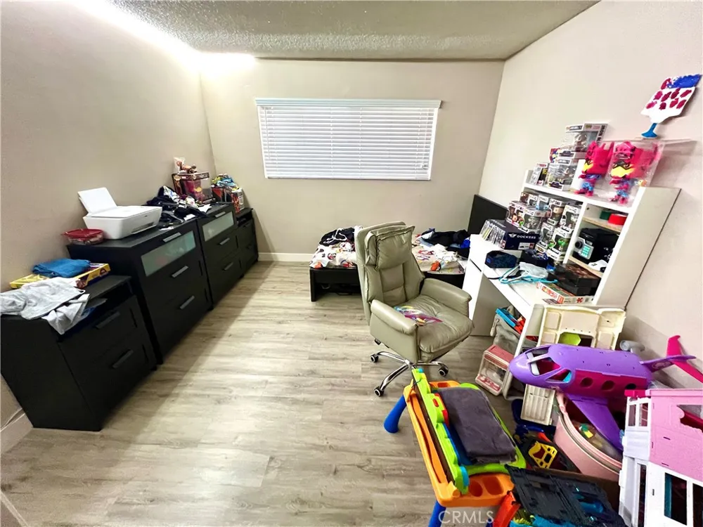 15712 Pasadena #8 Tustin, CA 92780