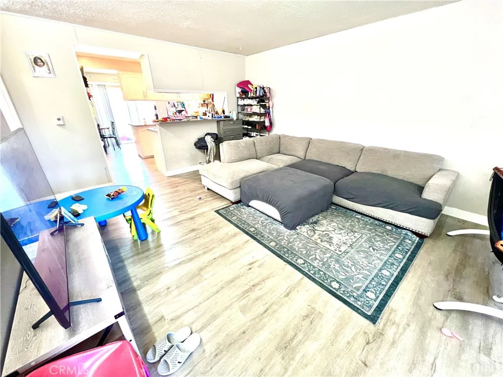 15712 Pasadena #8 Tustin, CA 92780