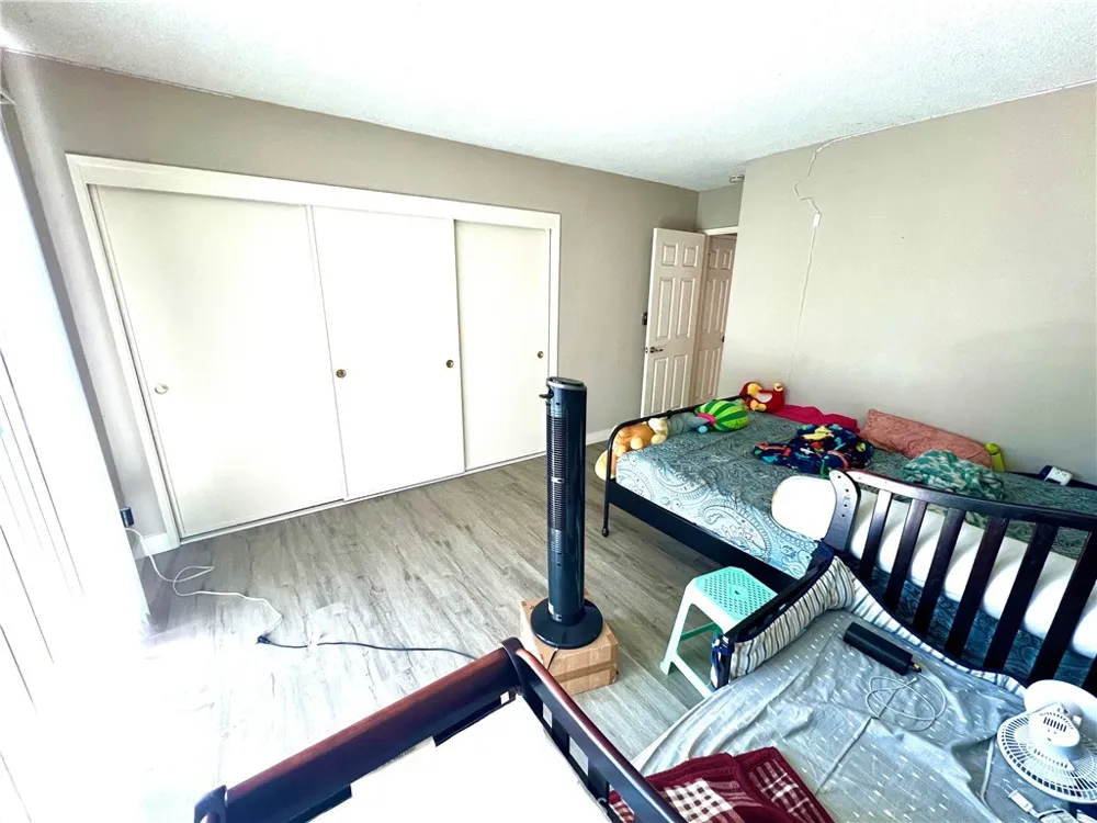 15712 Pasadena #8 Tustin, CA 92780