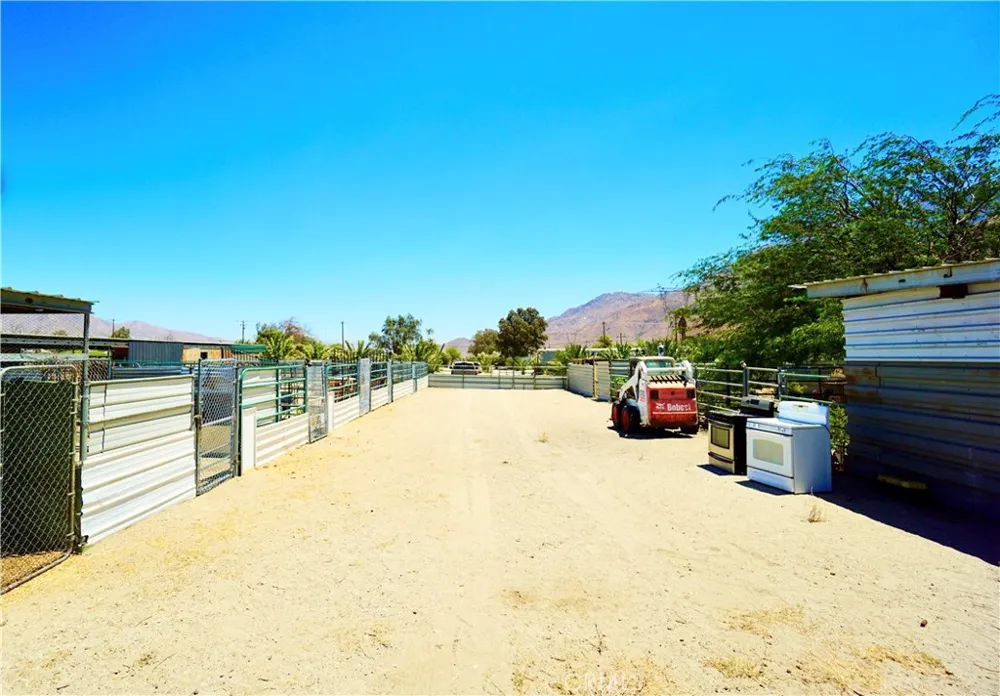 14993 Broadway Cabazon, CA 92230
