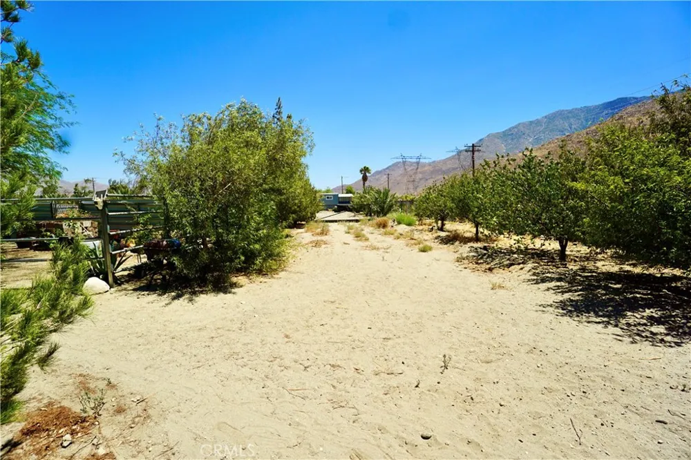 14993 Broadway Cabazon, CA 92230