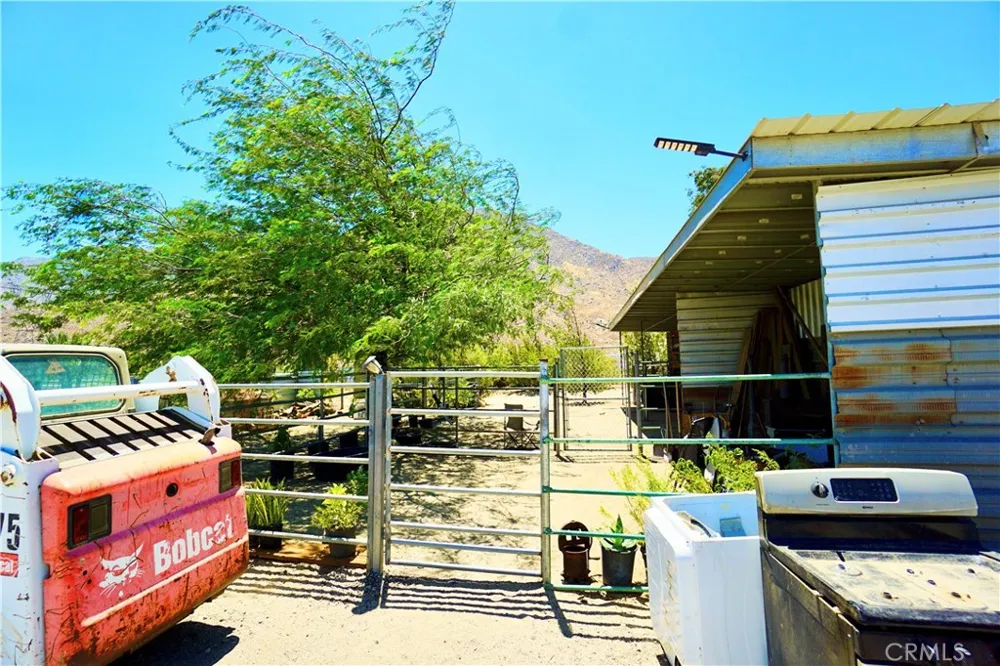 14993 Broadway Cabazon, CA 92230