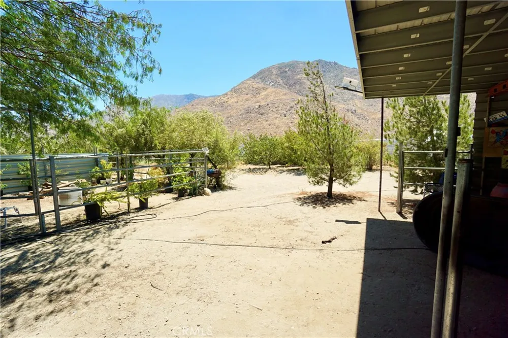 14993 Broadway Cabazon, CA 92230