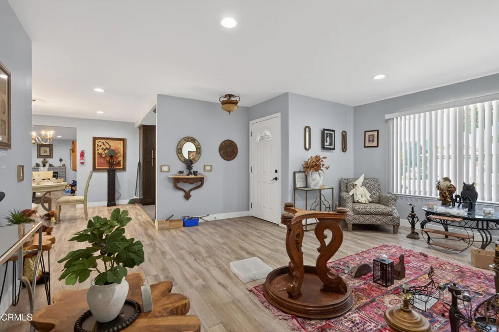 4351 Frost Drive Oxnard, CA 93033