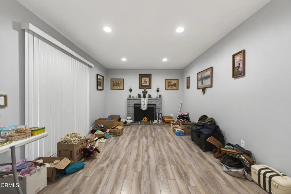 4351 Frost Drive Oxnard, CA 93033