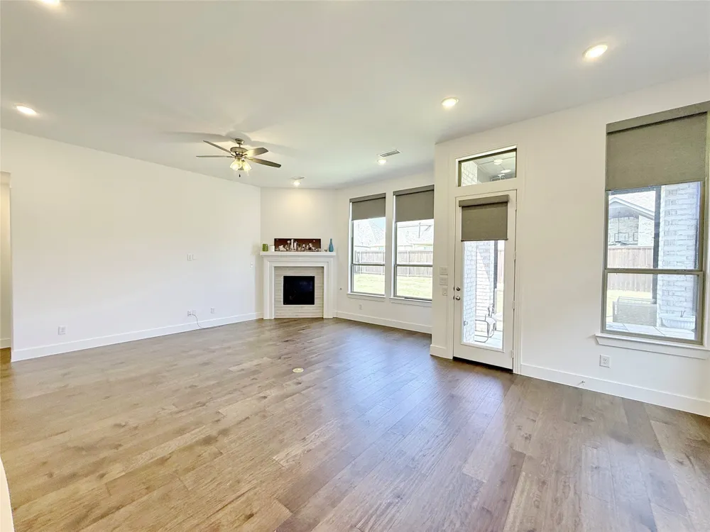 4513 Expedition Drive Oak Point, TX 75068