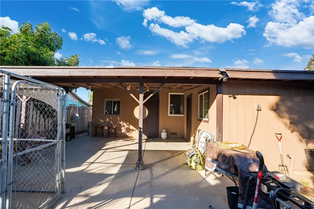 567 E STREET Waterford, CA 95386
