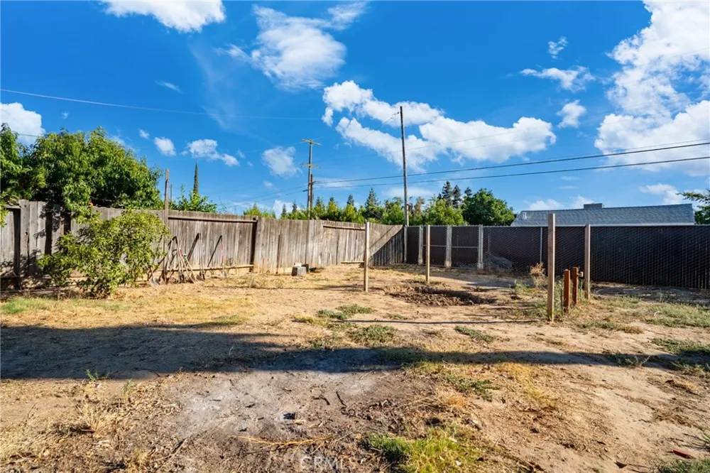 567 E STREET Waterford, CA 95386
