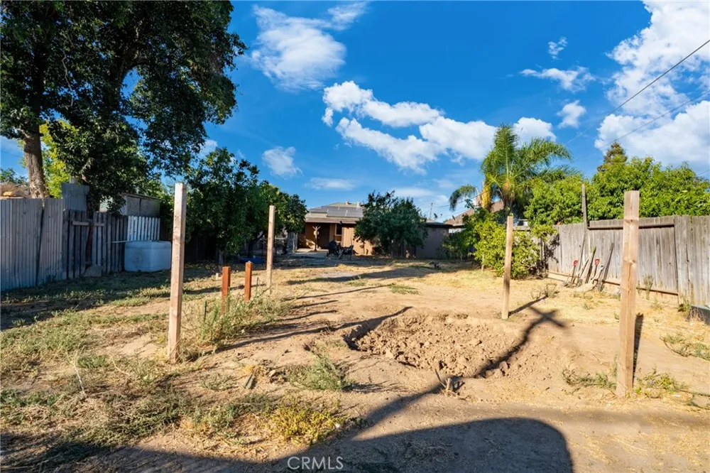 567 E STREET Waterford, CA 95386
