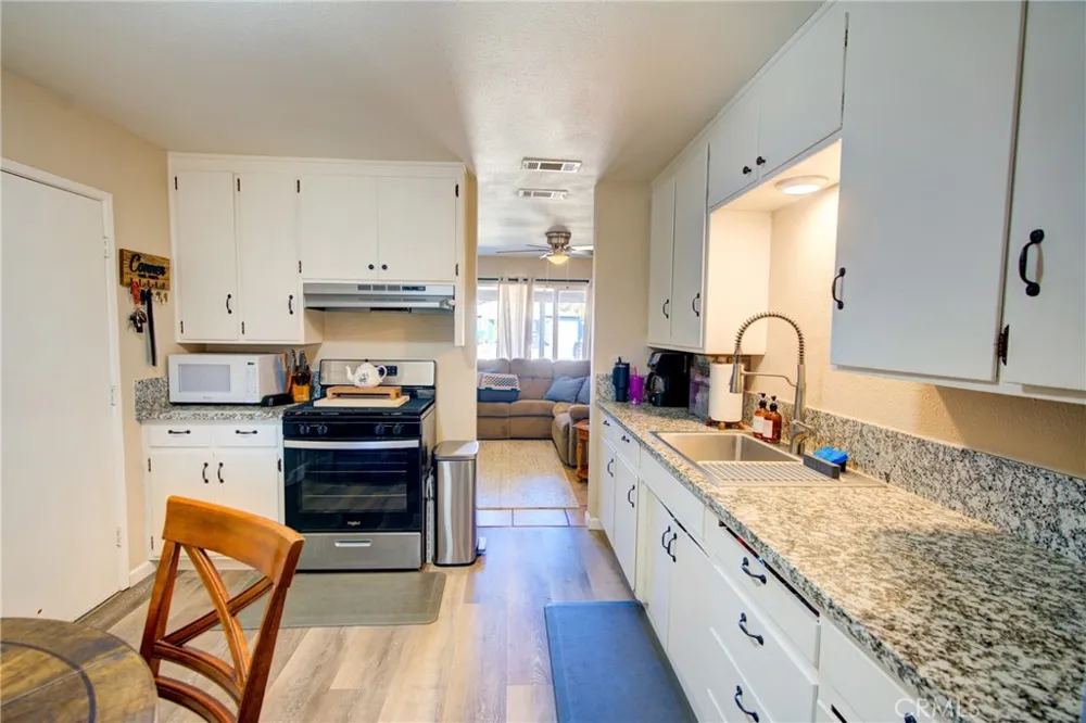 567 E STREET Waterford, CA 95386