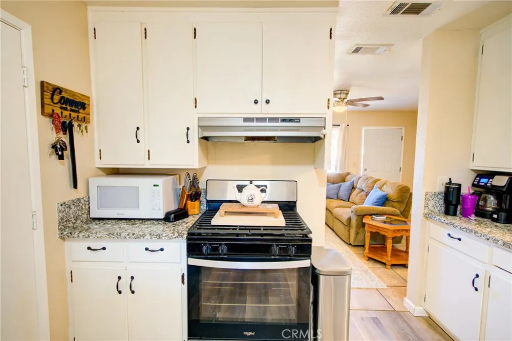 567 E STREET Waterford, CA 95386