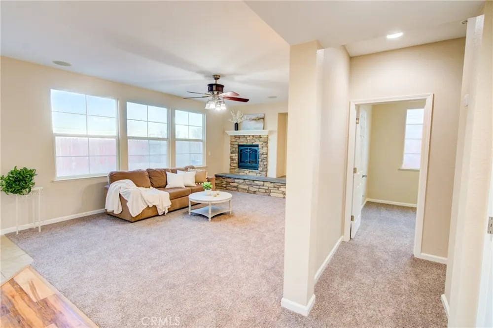 1466 La Sierra St Merced, CA 95348