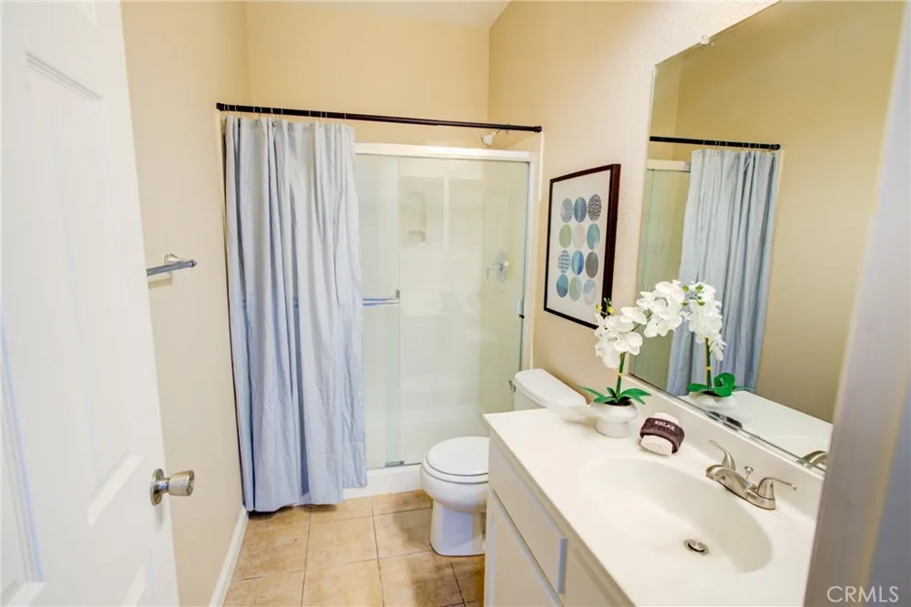 1466 La Sierra St Merced, CA 95348
