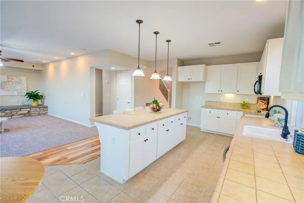 1466 La Sierra St Merced, CA 95348