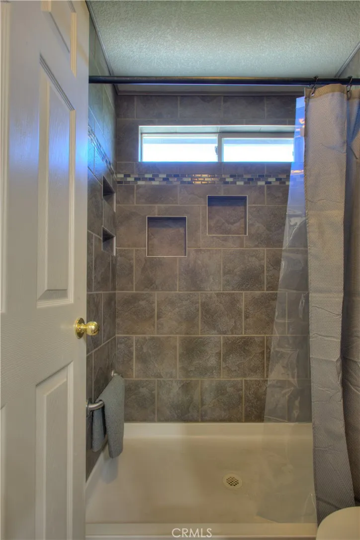 4529 Sun Ray Salida, CA 95368