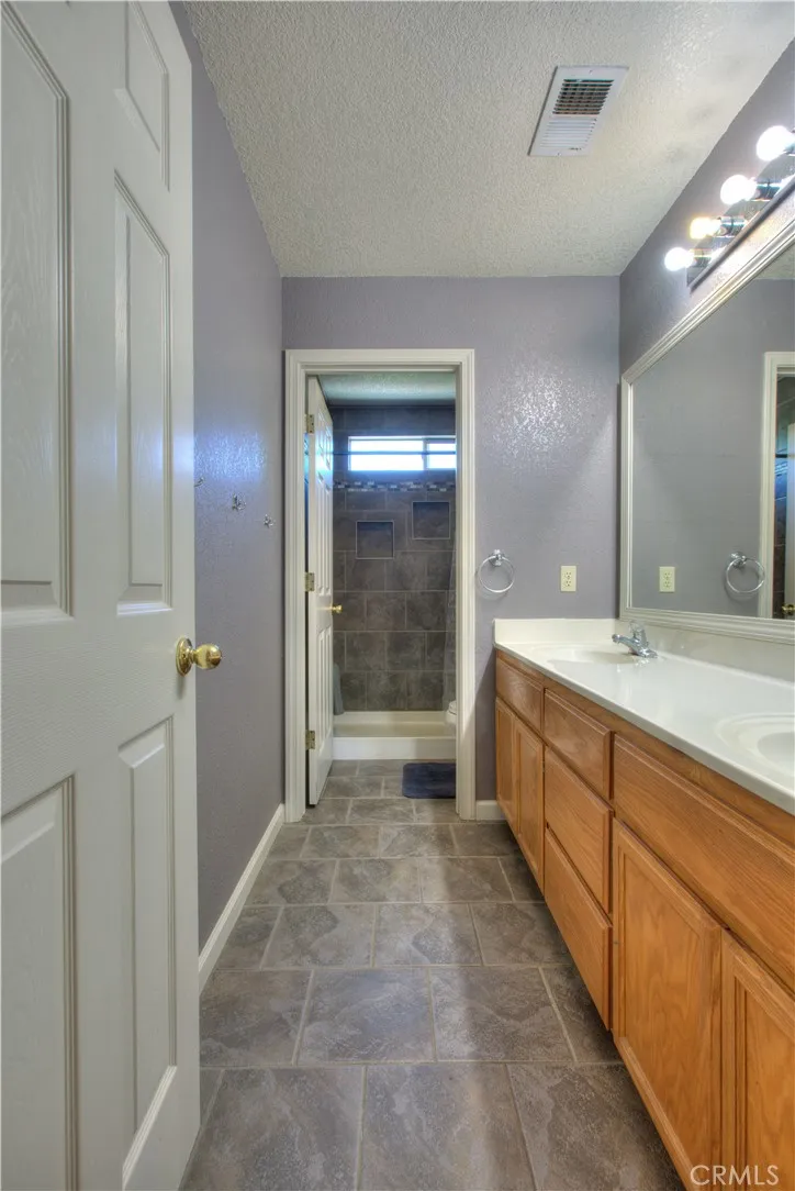 4529 Sun Ray Salida, CA 95368