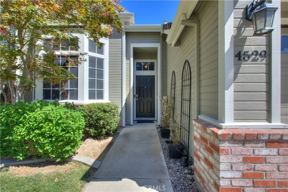 4529 Sun Ray Salida, CA 95368